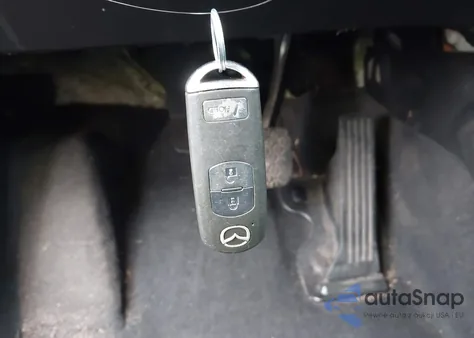 2014 Mazda Mazda3 I Touring из США, поврежденный, VIN JM1BM1L78E1214490